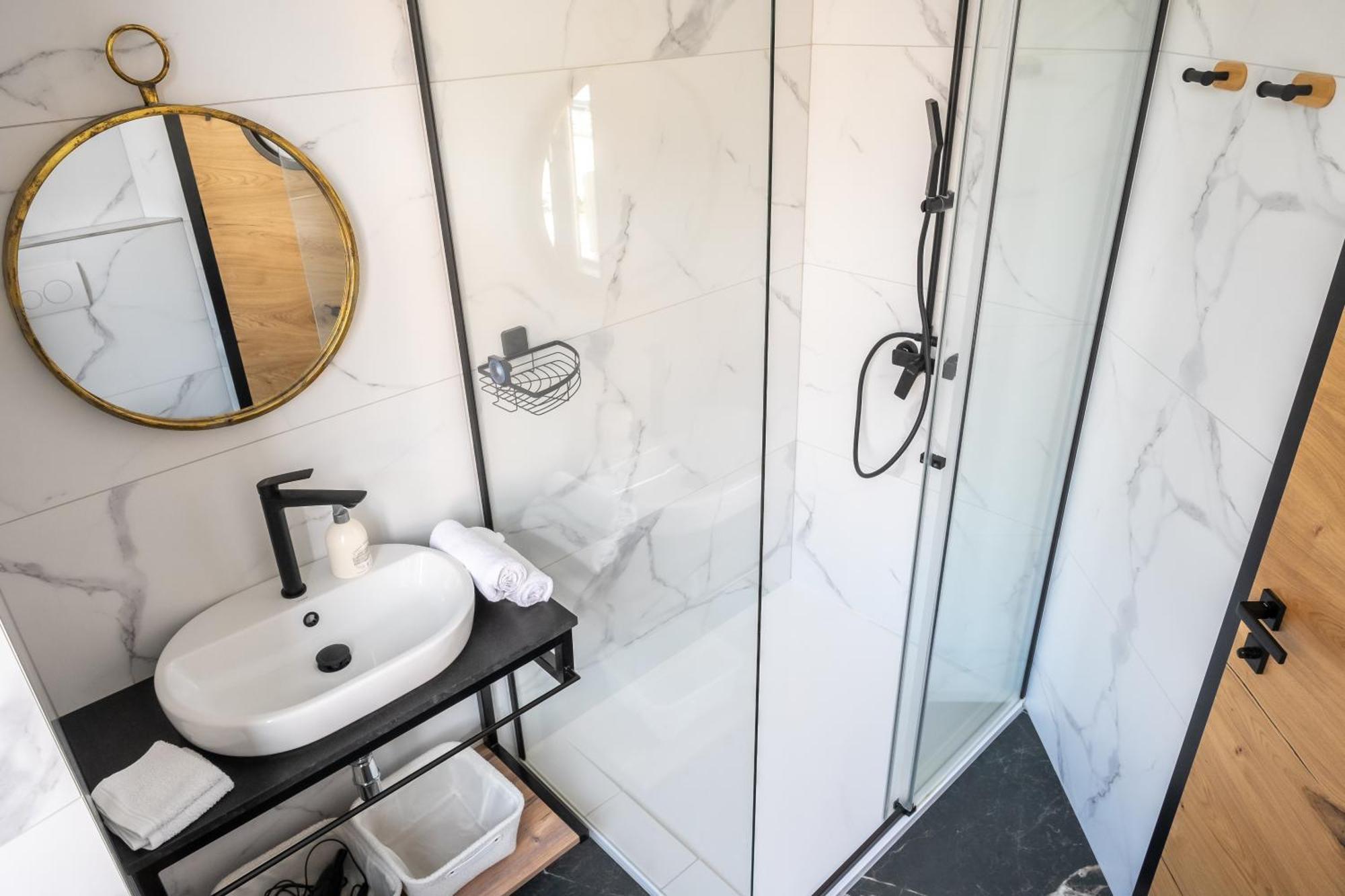 איזולה Island Apartments מראה חיצוני תמונה